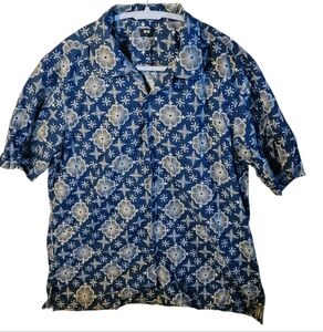 Uniqlo Blue Floral Button-Up Shirt Large CL0014